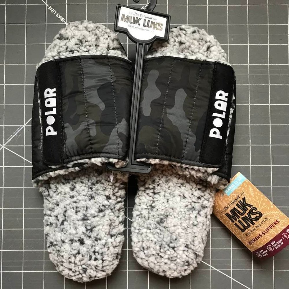 Slippers Muk Luks XL Polar NWT